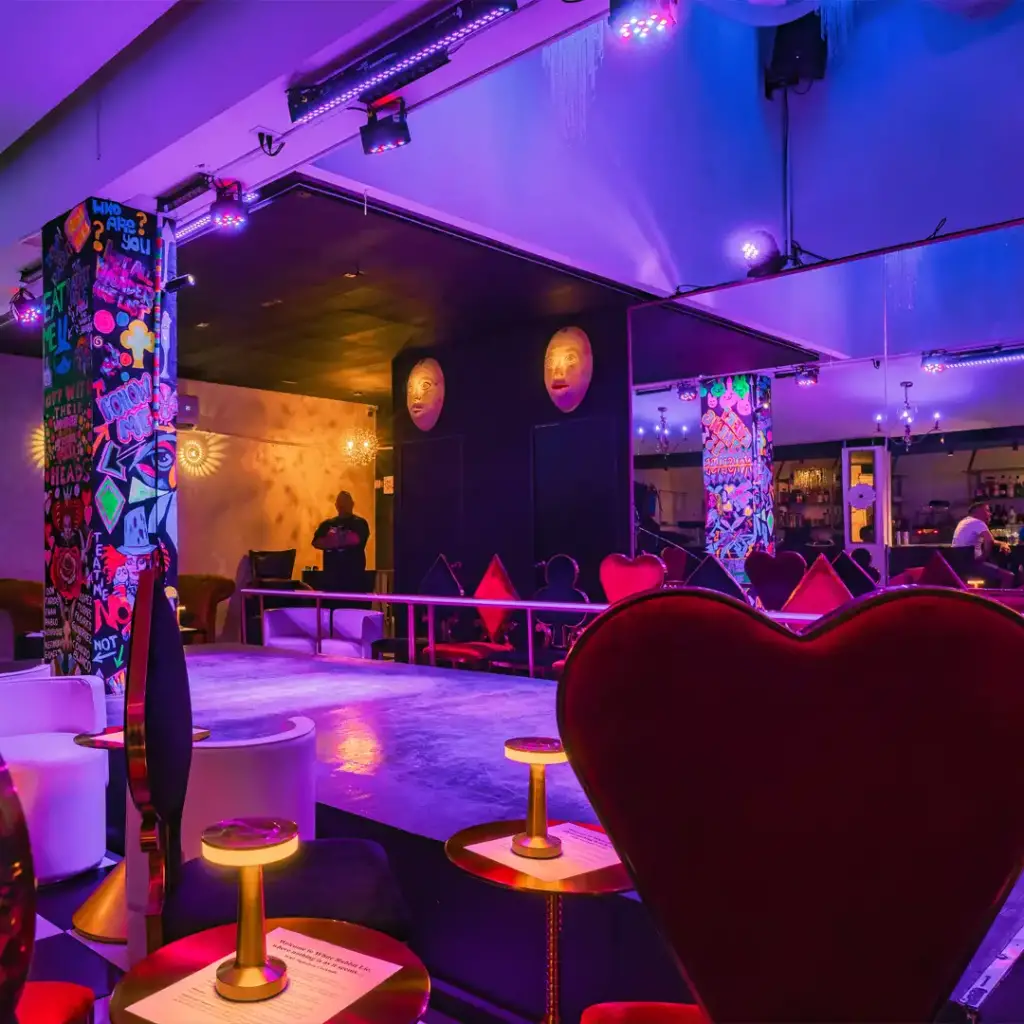 About_Carrus7_1080x1080